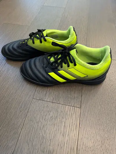 Youth Copa Adidas Turf Shoes Size 4.5, View more