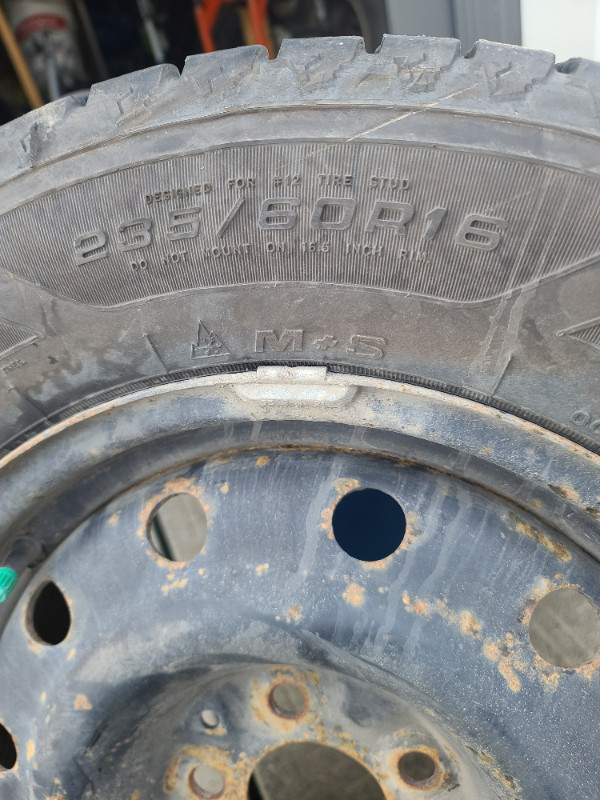 Set of 4 235/60 R16 M+S tires on 5x4.5 GM rims in Tires & Rims in Kamloops - Image 2