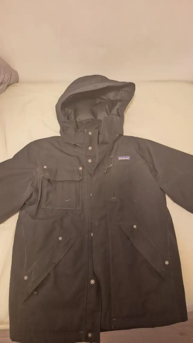 Patagonia Wanaka Down Jacket Men Size S in Men's in City of Toronto - Image 4