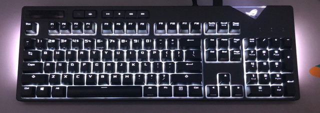ASUS ROG Strix Flare I Gaming Keyboard *PRICE NEGOTIABLE* in General Electronics in City of Toronto - Image 3
