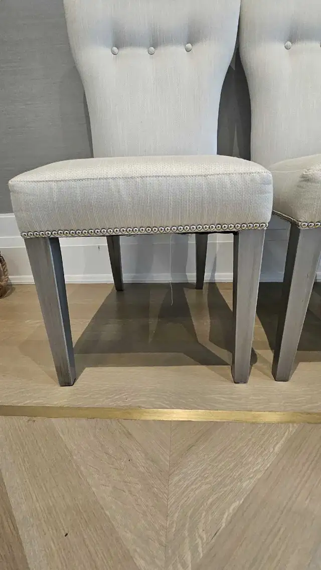 White Side chairs in Chairs & Recliners in City of Toronto - Image 4