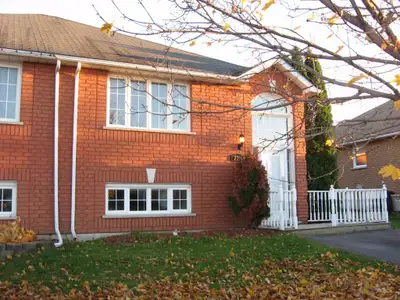 Beautiful, clean and bright 4 bedroom 2 bath semi-detached house located in family oriented neighbou...