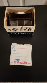 Vintage 1960's View Master With Multiple Reels *Missing Knob*$80