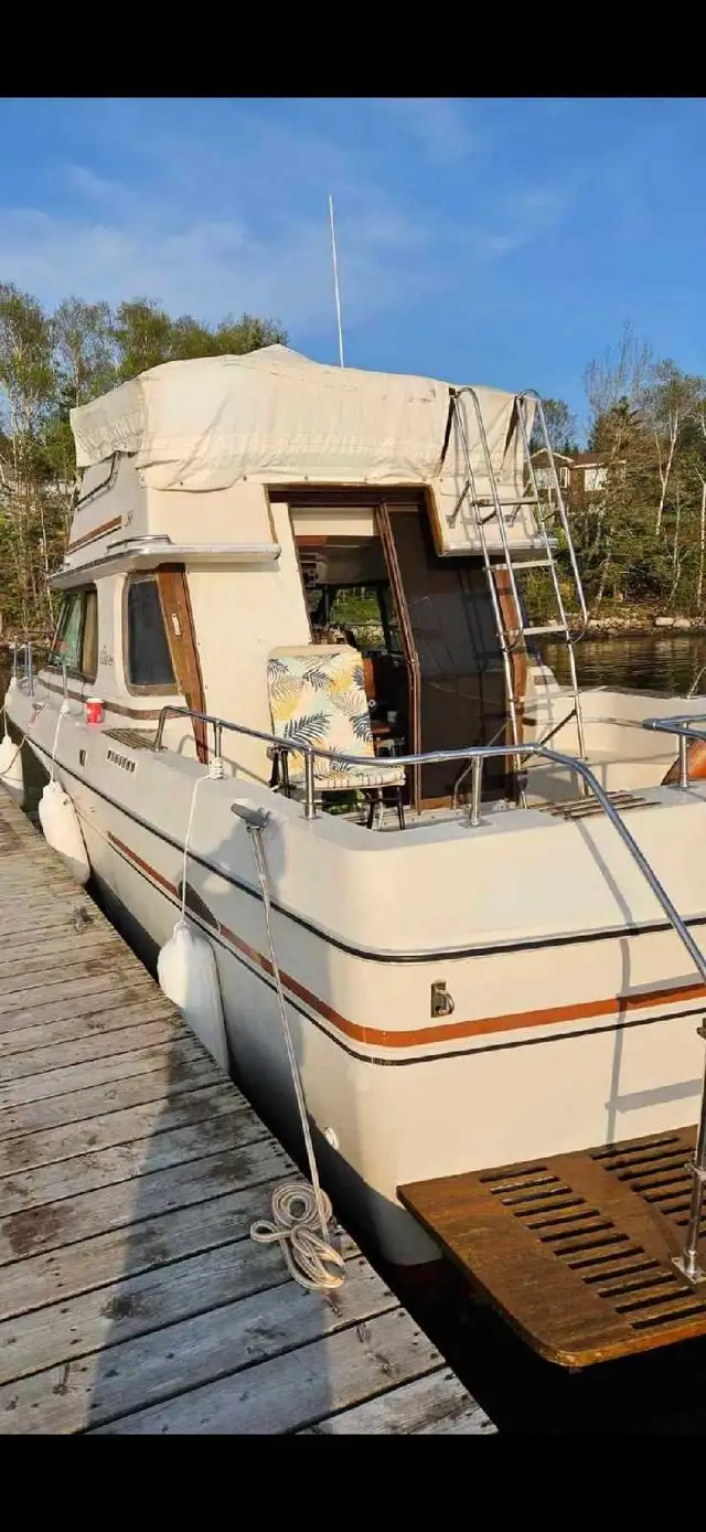 Yacht for sale in Powerboats & Motorboats in Dartmouth - Image 3