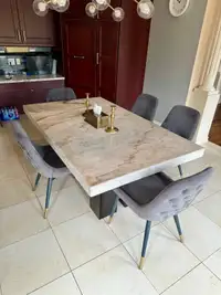 Dining table 