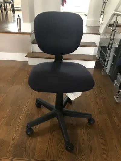 Chaise de bureau noire à vendre, View more