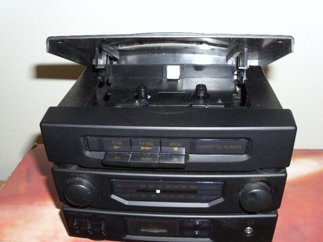 Stereo System in Arts & Collectibles in Mississauga / Peel Region - Image 3