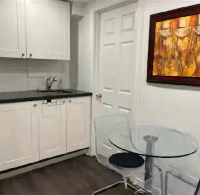 PRIVATE BEDROOM FOR RENT - BASEMENT BEDROOM MILTON