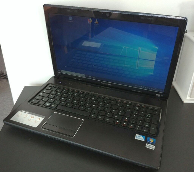 Lenovo G570 15.6" Laptop in Laptops in St. Catharines