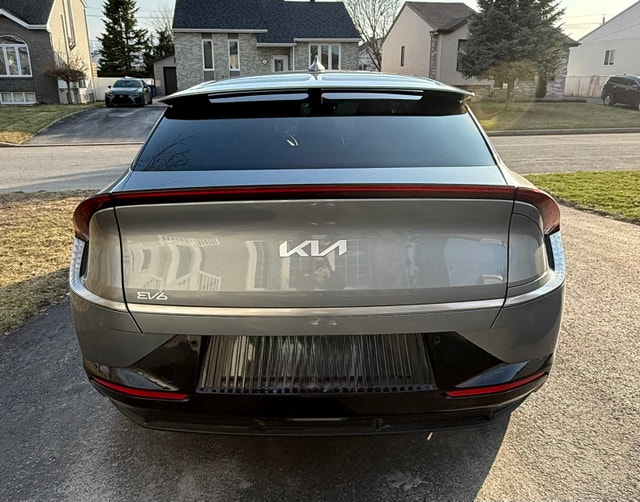 Kia EV6 2024 Land AWD - Transfert de location — photo 4