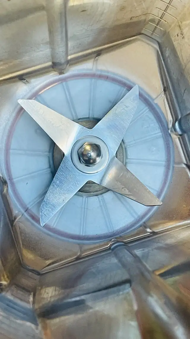 Sold!! Vitamix 64oz Container in Processors, Blenders & Juicers in City of Toronto - Image 6