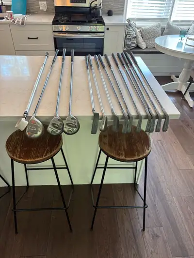 full set of women’s . right handed golf set, View more