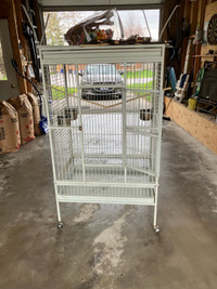 Parrot/cockatoo cage