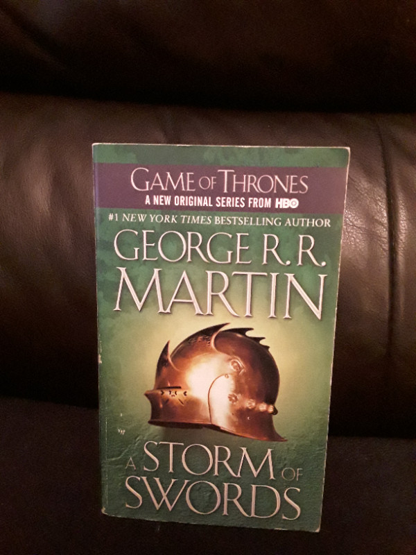GAME OF THRONES - 5 BOOK SET in Fiction in Markham / York Region - Image 3