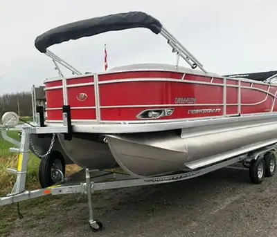 For Sale: 2023 Princecraft Vectra 23 Pontoon Boat – Performance Configuration Engine: Mercury 150XL...