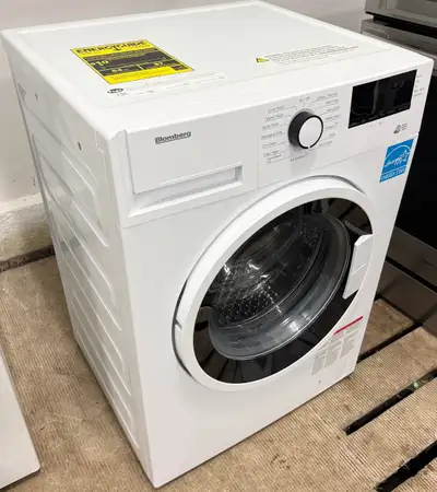 Blom Berg 24" Washer – Compact & Reliable (Used), View more