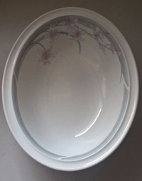 Royal Doulton Fine China Fresh Flowers Oval Serving Dishes