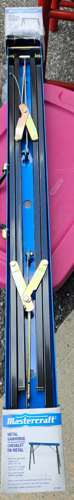 Mastercraft Metal Sawhorse / Chevalet de sciage en métal, View more