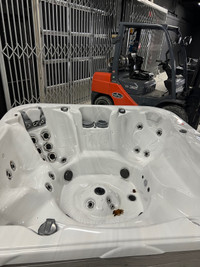 8 hot tubs 3 used 5 new clearance warehouse sale