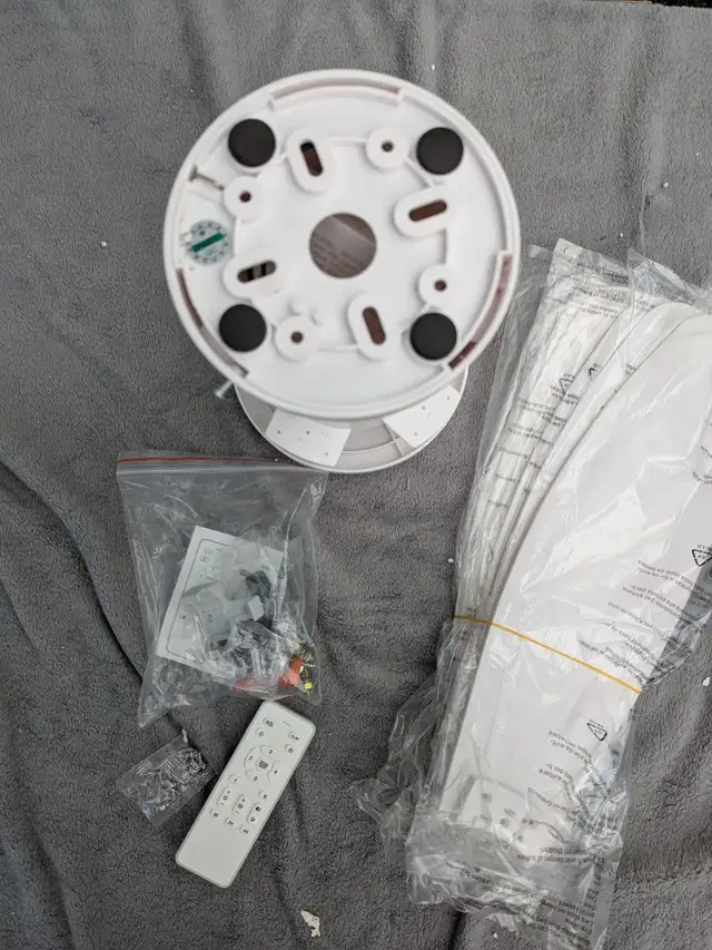 Surtime 36" Low Profile Ceiling Fan with Light & Remote/APP Cont in Indoor Lighting & Fans in Mississauga / Peel Region - Image 10