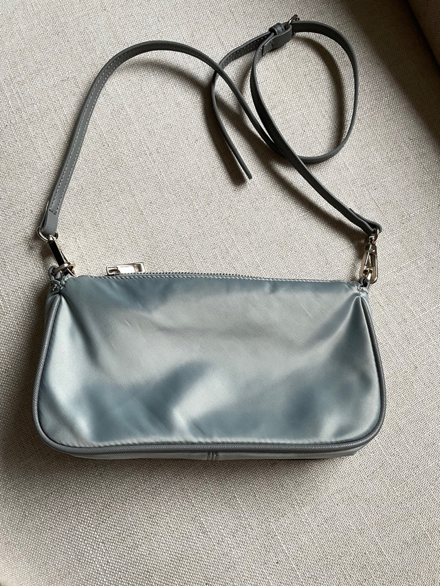 Zara Single-shoulder crossbody bag in Women's - Bags & Wallets in Calgary - Image 2