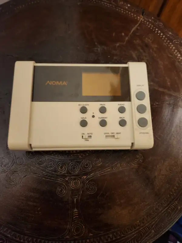 Noma thermostat
