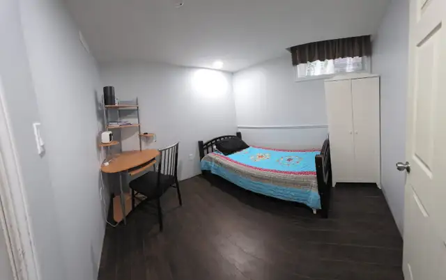 Private Room for Rent in Room Rentals & Roommates in Kitchener / Waterloo - Image 4