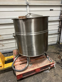 Cleveland KEL -80 gallon Steam Kettle.