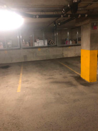 Indoor parking rental downtown (place-des-arts)