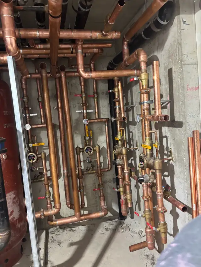 Honest Plumber62863221122434121