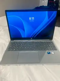 15 inch HP Intel laptop. 16 gig ram 500 gig storage windows 11