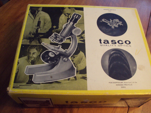 Tasco Microscope Vintage dans Art et objets de collection  à Laval/Rive Nord