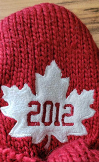 2012 HBC CANADA OLYMPICS Red Mittens