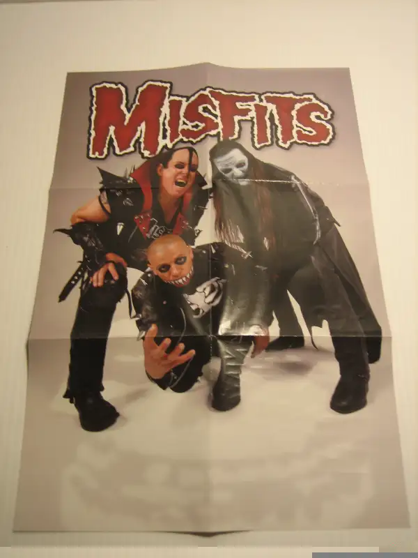 MISFITS - THE DEVIL'S RAIN  COMPACT DISC CD in Arts & Collectibles in London - Image 9