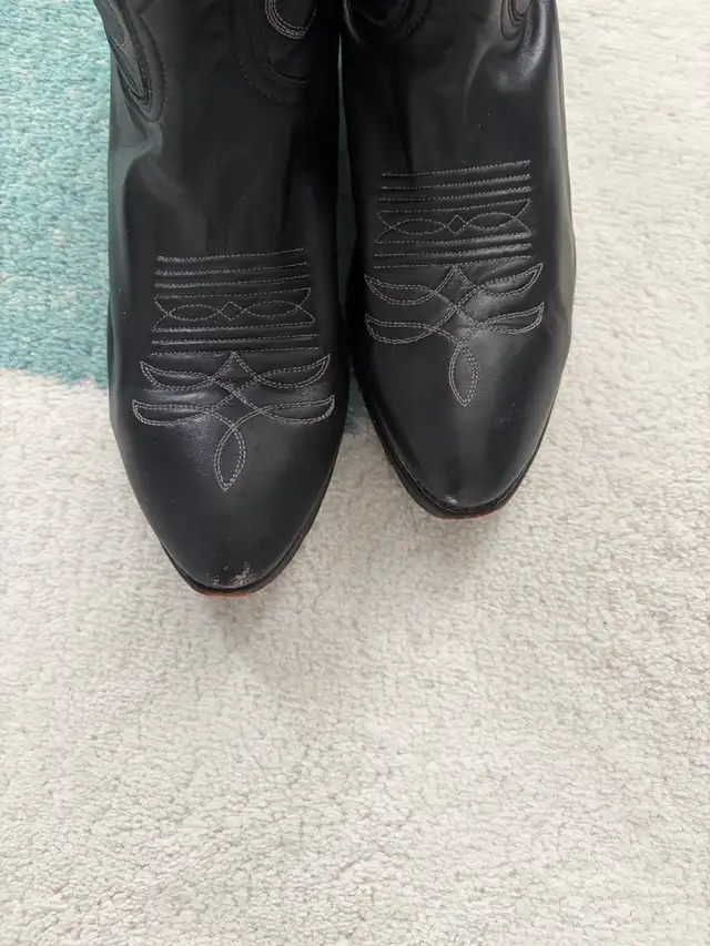 Boulet black leather cowboy/western boots men’s size 9.5 3e  in Men's Shoes in Oakville / Halton Region - Image 6