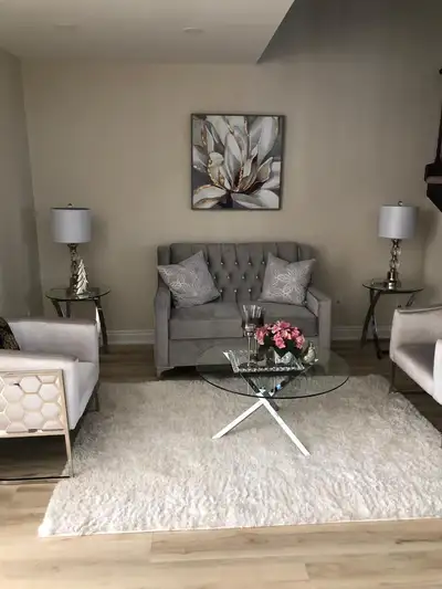 Description Semi detached house for Rent in Brampton (Upper Portion) 3 bedrooms, 3 washrooms, Spacio...
