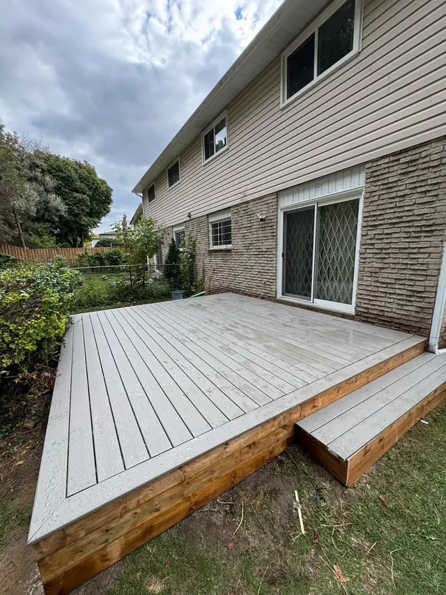 SUNNY RENOVATION  in Fence, Deck, Railing & Siding in Markham / York Region - Image 3