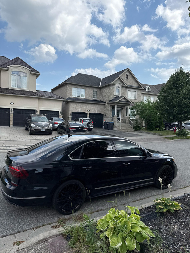  vw passat 2018 r line in Cars & Trucks in Mississauga / Peel Region - Image 2