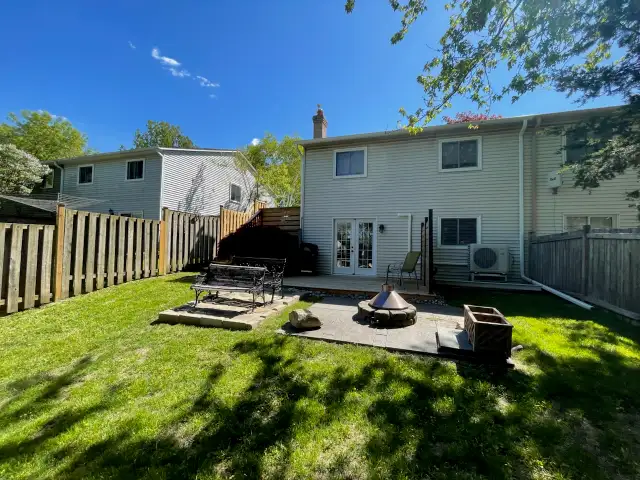 1 bedroom 1 bath walkout basement apartment in Long Term Rentals in Mississauga / Peel Region - Image 15