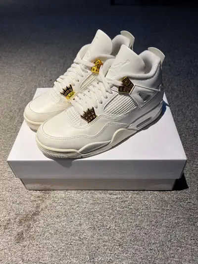 Brand New (DS) - Jordan 4 Metallic Gold sz 7 , 7.5, 8, View more
