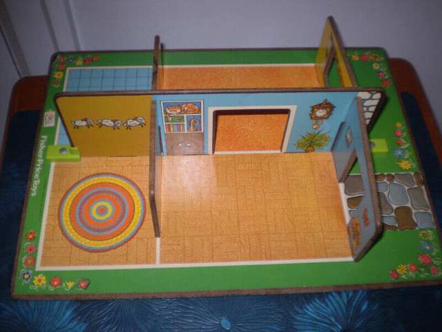 Fisher Price Little People Play Family Play Rooms Playset. in Toys in Winnipeg - Image 2