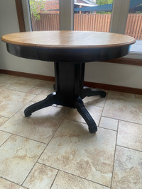 Solid Oak Round Table