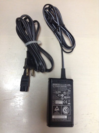 Sony AC-L25B Power Adaptor