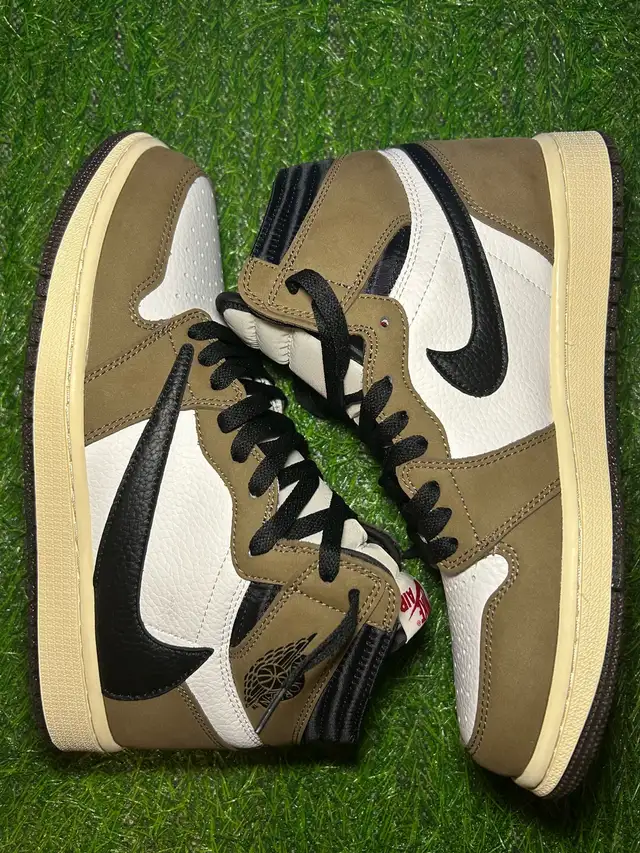Jordan 1 Travis Scott’s- NEW - ALL SIZES in Men's Shoes in Mississauga / Peel Region - Image 7