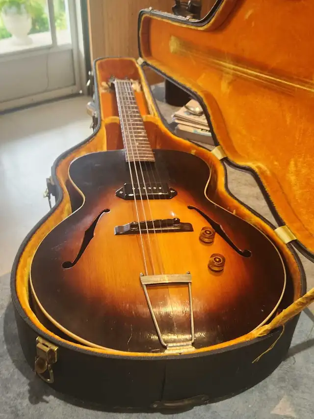 1935 Gibson L 50 in Guitars in Hamilton - Image 6