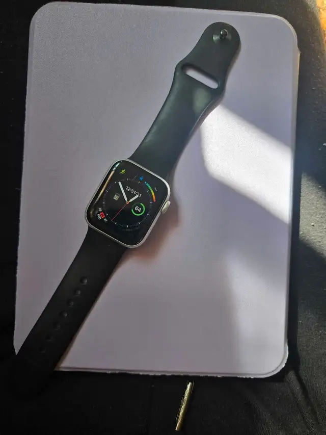 Apple watch SE 263860081677825120