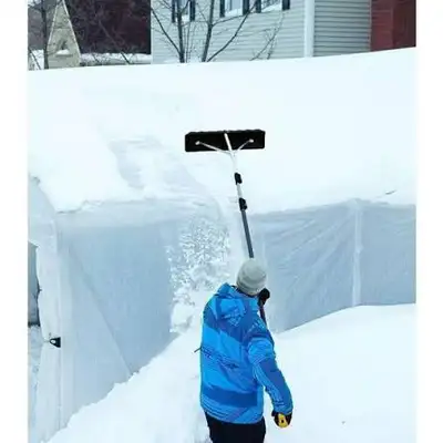 Déneigement Entrée Parking ..., View more
