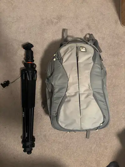 Great DSLR Camera set with tripod and Backpack!! , View more