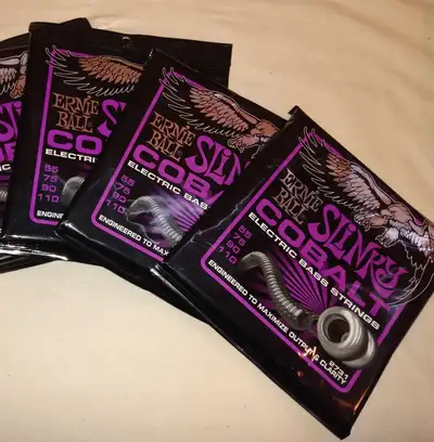 Bass Strings /Cordes Ernie Ball Cobalt, Daddario, DR , Rotosound, View more