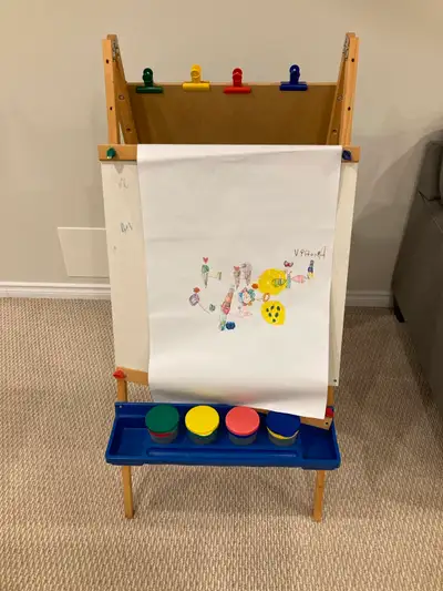 "Great condition - gently used Melissa & Doug Deluxe Standing Art Easel - Dry-Erase Board, Chalkboar...